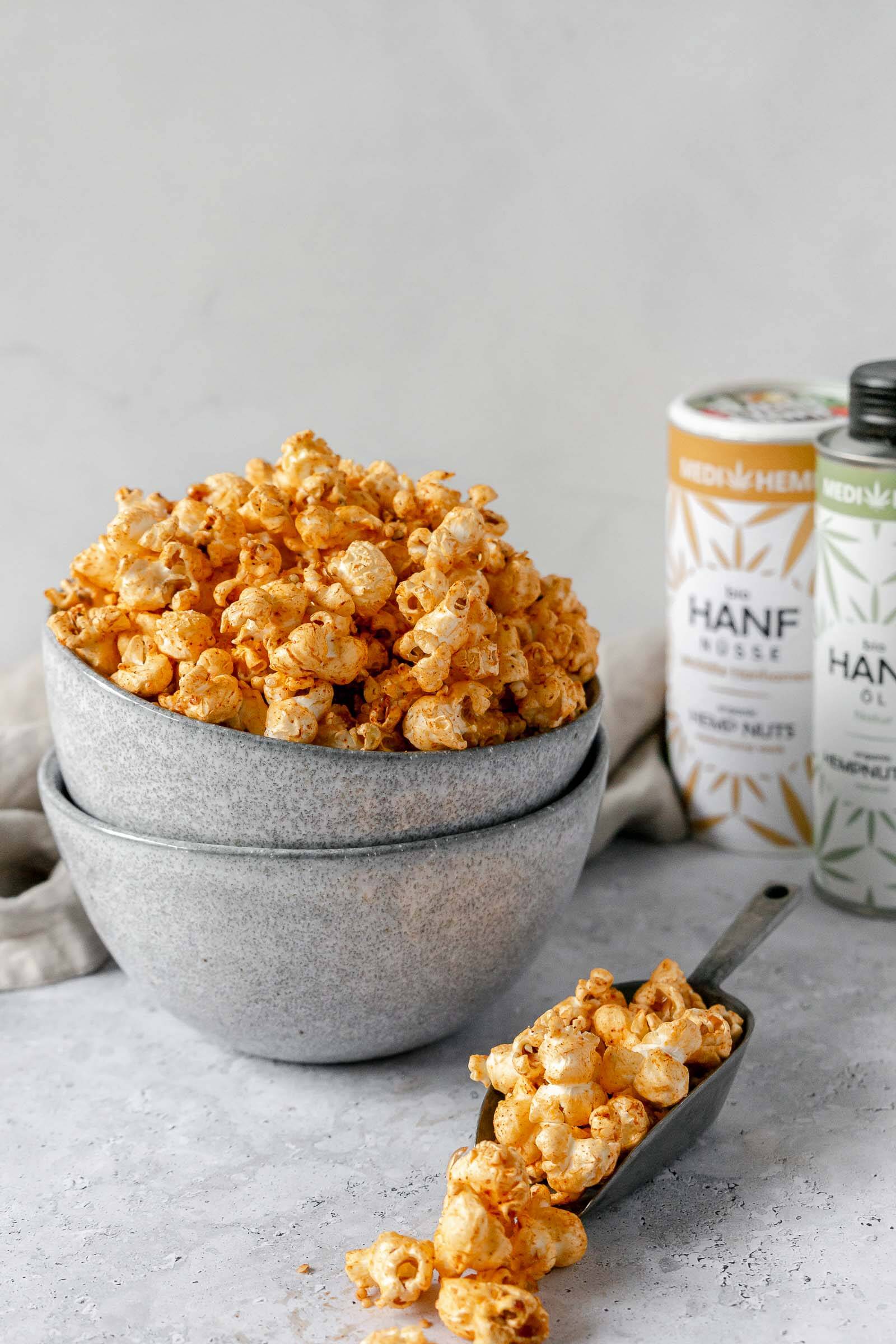 würziges Popcorn mit Hanfnüssen